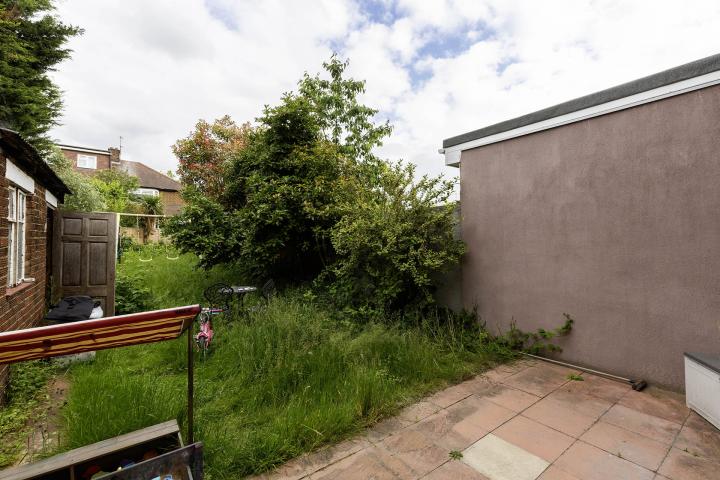 			3 Bedroom, 1 bath, 1 reception Terraced House			 Bedford Road, East Finchley